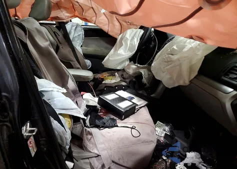 2015 Subaru Forester 2.5I Premium z USA, uszkodzony, nr VIN JF2SJAGC5FH828410